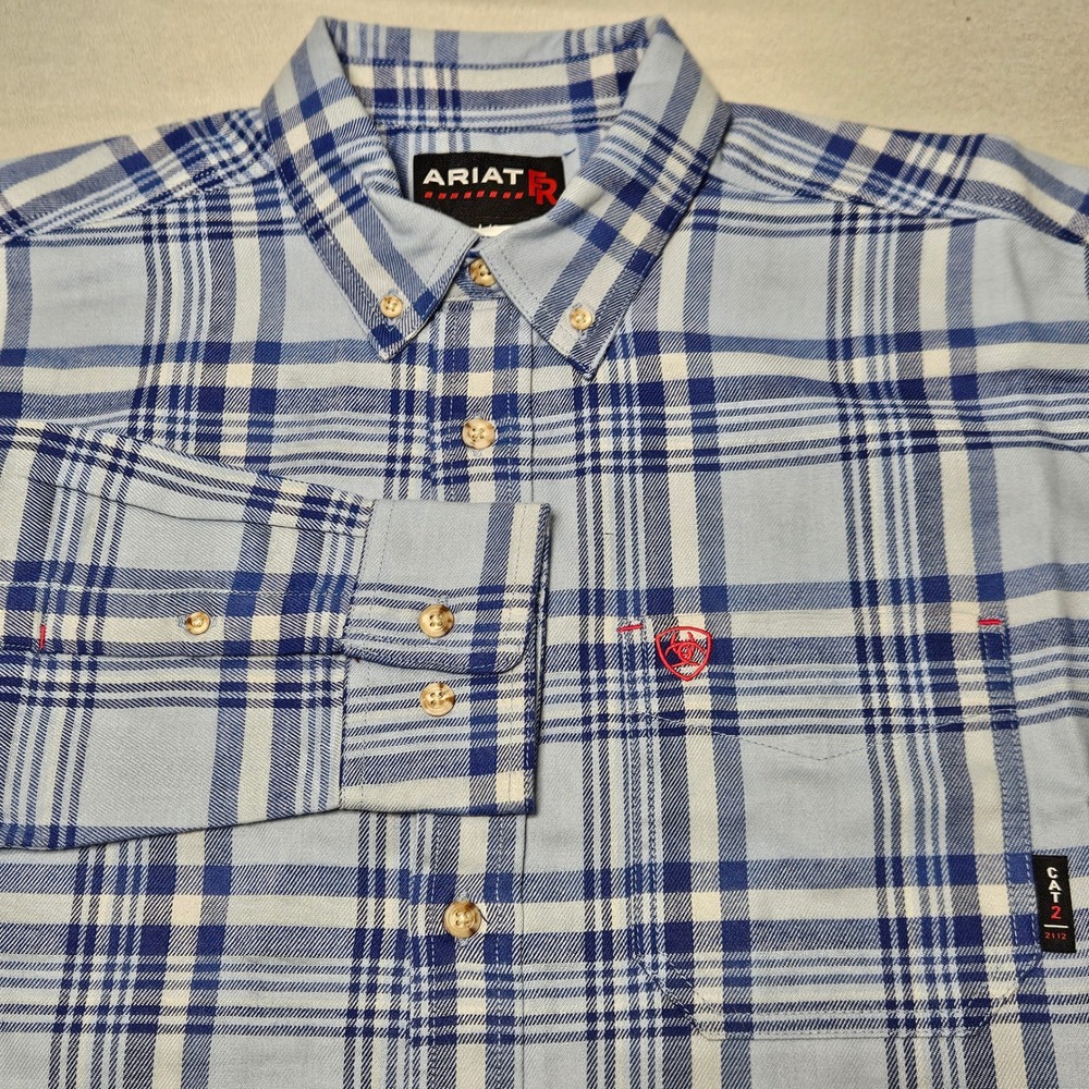 Ariat FR Vince Work Shirt Mens Large Blue Plaid Flame Resistant LS 10079050